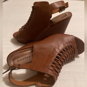 Madden Girl Leather Wedge size 7 EUC